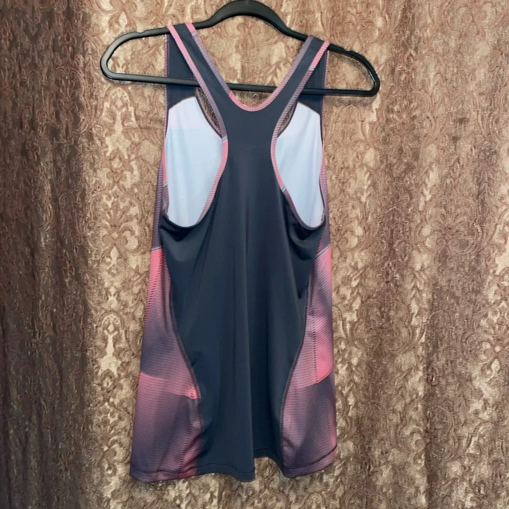NWOT Nike Dry Fit Women's Striped Pink & Gray Tank Top. Size Large. - Picture 2 of 4